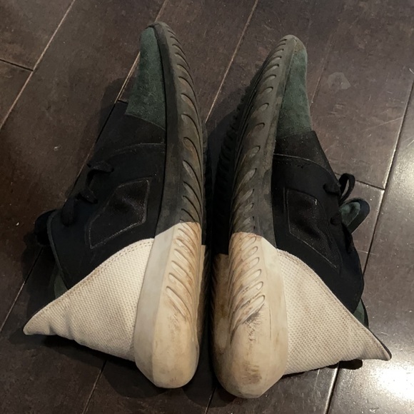 Adidas Sneaker - Picture 4 of 5